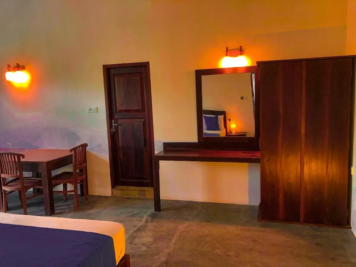 Red Letter Hotel Kandy 0*,  Sri Lanka